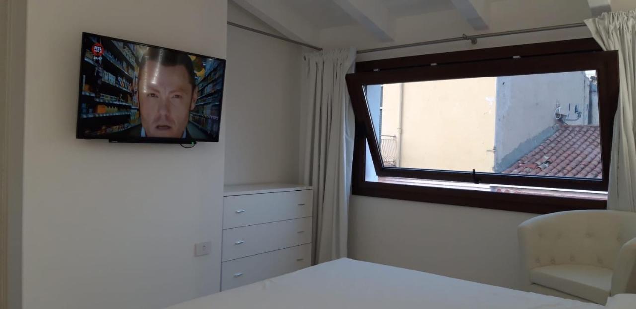 Hotel Barrile'S Olbia Zewnętrze zdjęcie