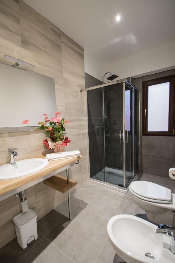 Hotel Barrile'S Olbia Zewnętrze zdjęcie
